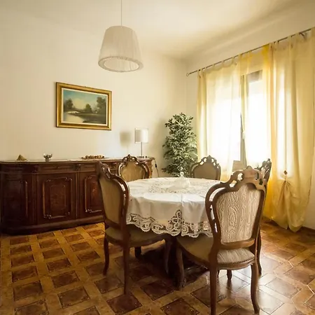 Adiacente A Nobel E Ormond, A Apartment *